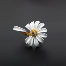 Load image into Gallery viewer, Daisy Elegant Open Ladies Ring