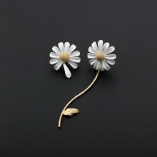 Load image into Gallery viewer, Cute little daisy flower jewelry set
