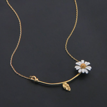Load image into Gallery viewer, Cute little daisy flower jewelry set