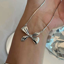 Load image into Gallery viewer, Clavicle Chain NecklaceElegant Vintage Creative Sweet