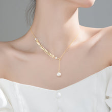 Load image into Gallery viewer, Elegant Romantic Leaf Pearl Pendant Necklace