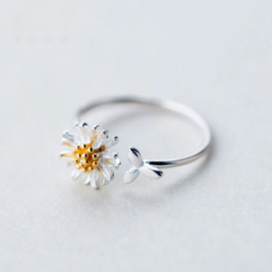 Daisy Elegant Open Ladies Ring