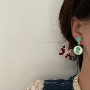 Cute Green Acrylic Love Flower Round Earrings Retro Simple Irregular